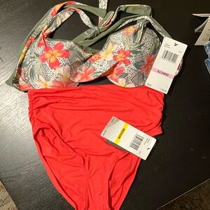 Coco Reef coral /pink Bikini Set with Floral Top